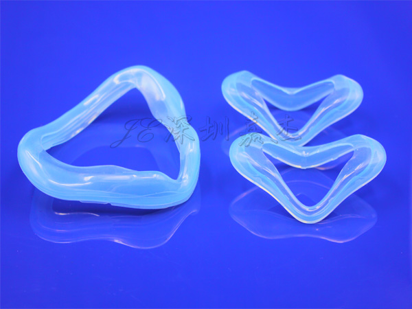 硅膠制品怎么進行除塵管理？